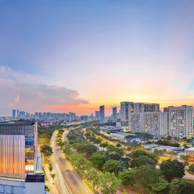 Lợi nhuận doanh nghiệp địa ốc tăng mạnh nhưng chất lượng dòng tiền vẫn cần soi kỹ