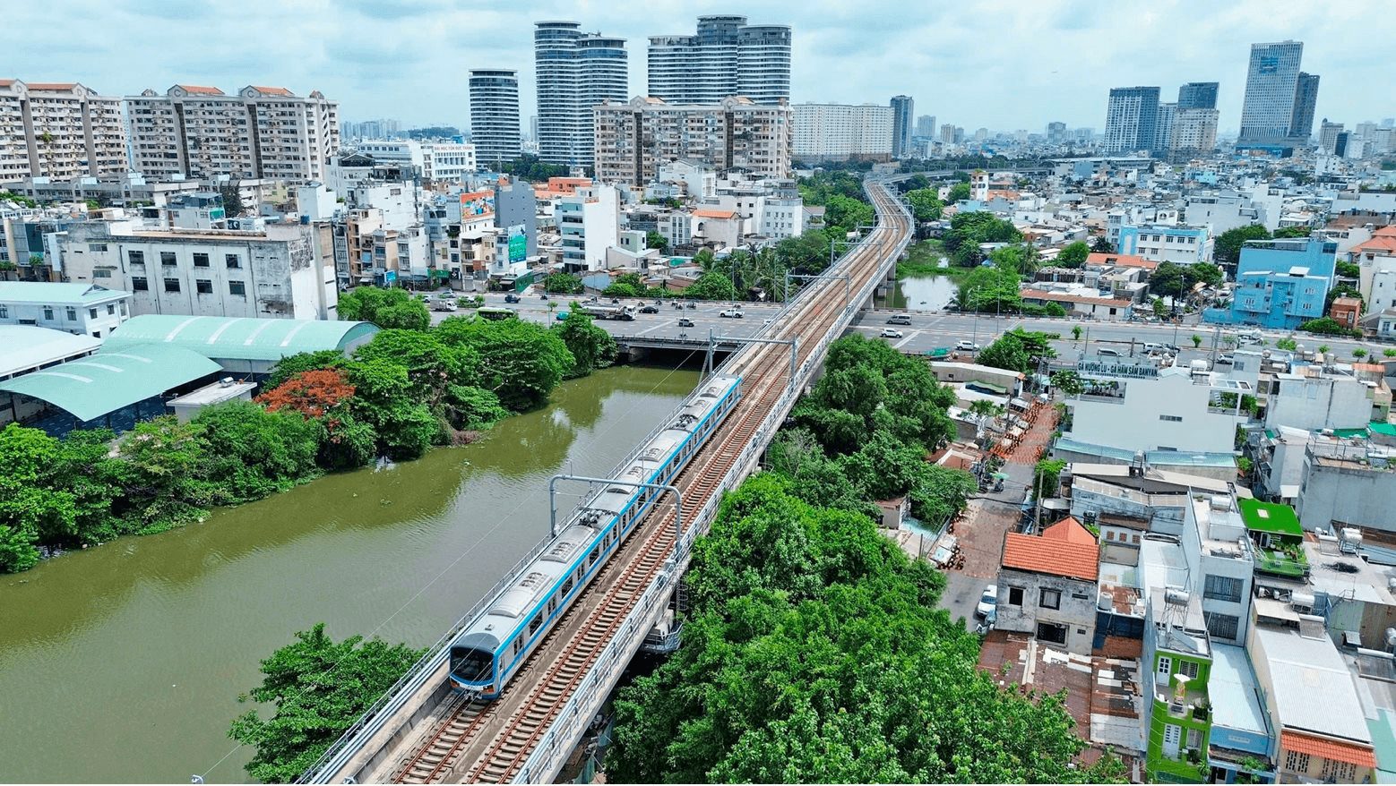 Metro Bến Thành - Suối Tiên và hạ tầng giao thông phía Nam